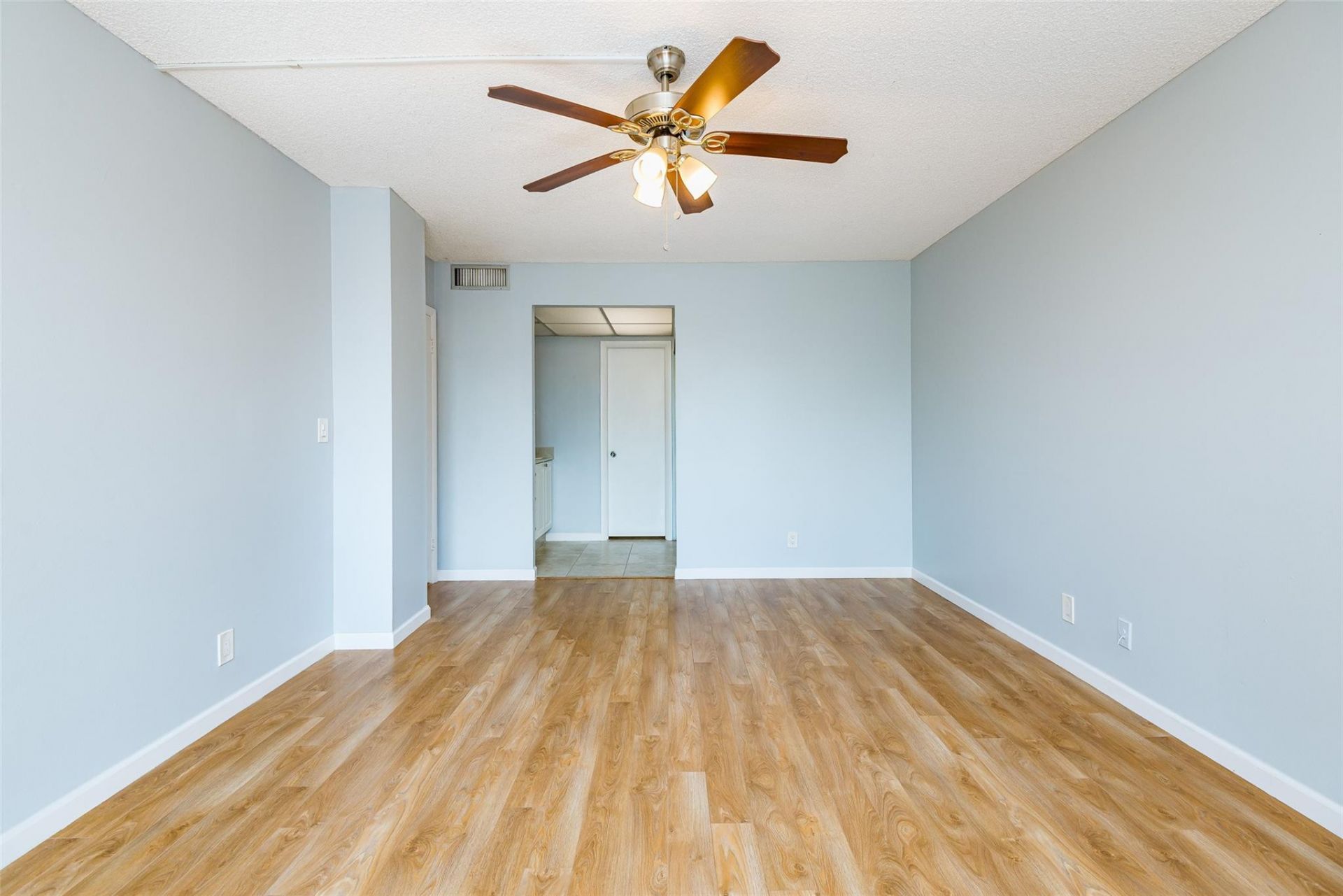 3900 N Hills Drive, Hollywood, FL 33021 Photo