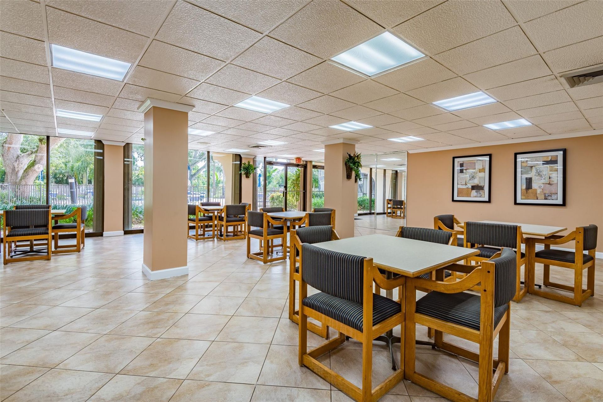 3900 N Hills Drive, Hollywood, FL 33021 Photo
