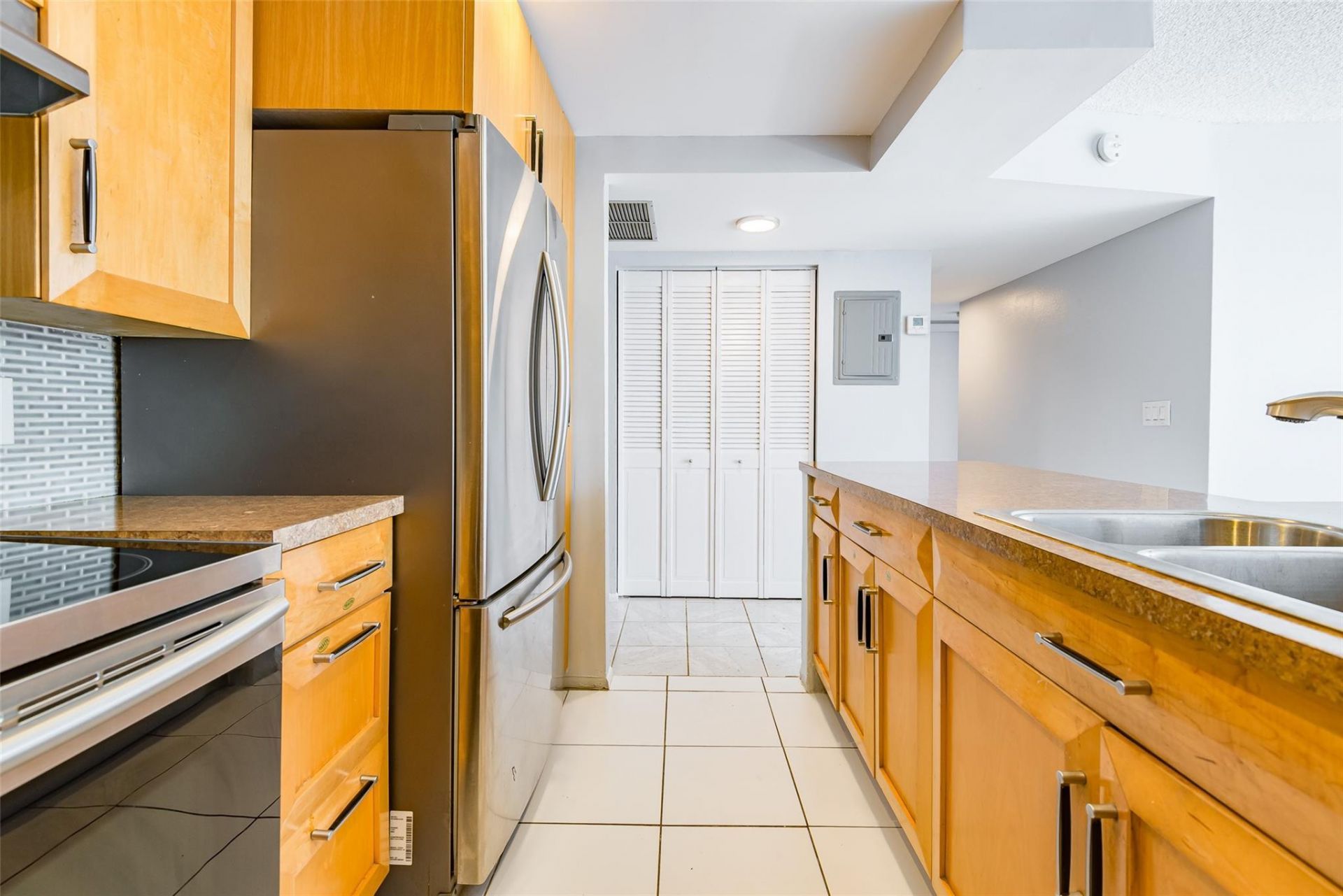 3900 N Hills Drive, Hollywood, FL 33021 Photo