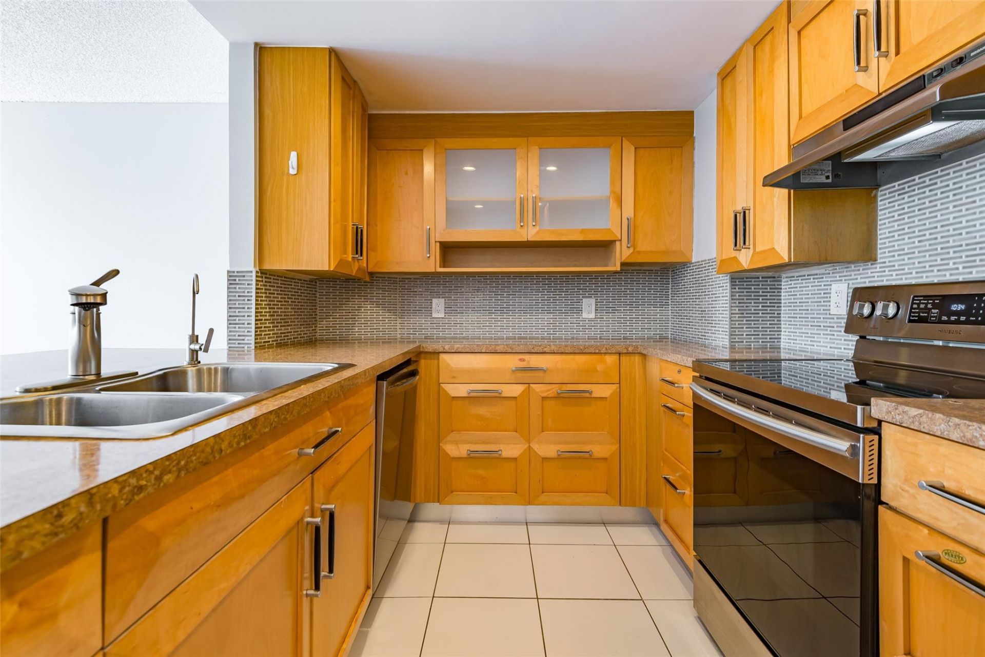 3900 N Hills Drive, Hollywood, FL 33021 Photo