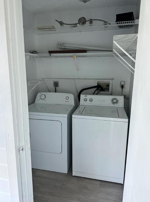 905 NE 199th Street, Unit 204, Miami, FL 33179 Photo