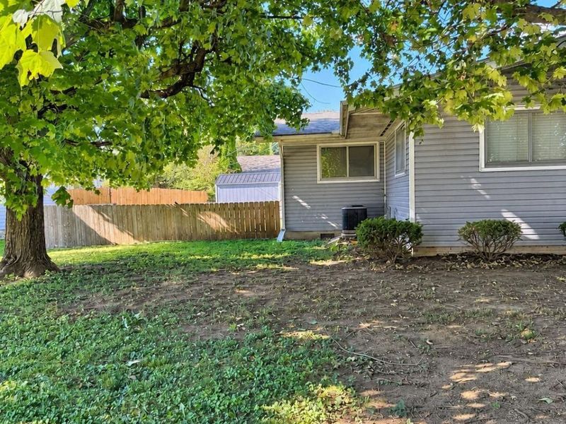 616 Fairway Drive, Washington Court House, OH 43160 Photo 20
