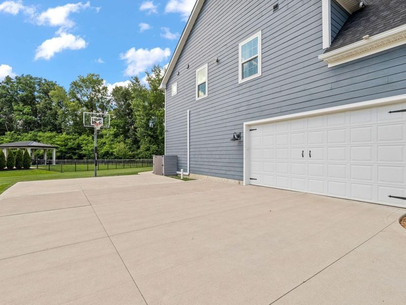 8310 Woodland Creek Court, Blacklick, OH 43004 Photo 52