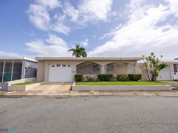 55 CALLE, Carolina, PR 00985