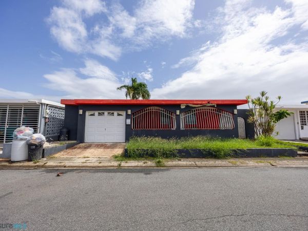 55 CALLE, Carolina, PR 00985