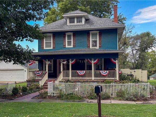 206 S 1st Street, Savannah, MO 64485
