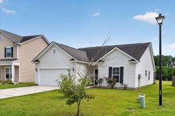 454 Sanctuary Park Drive photo 4