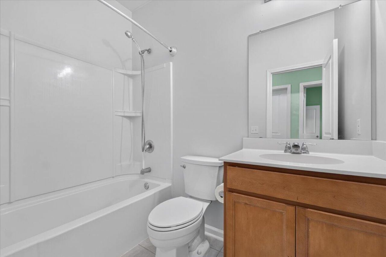 454 Sanctuary Park Drive Photo 21