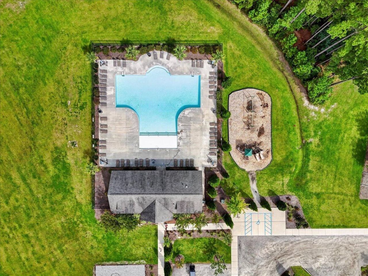 454 Sanctuary Park Drive Photo 35