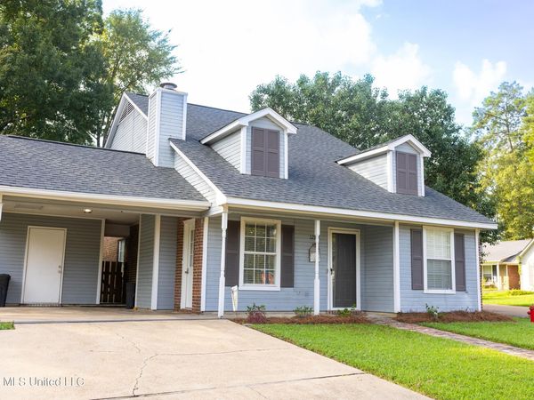 1200 Barnett Bend Circle, Brandon, MS 39047