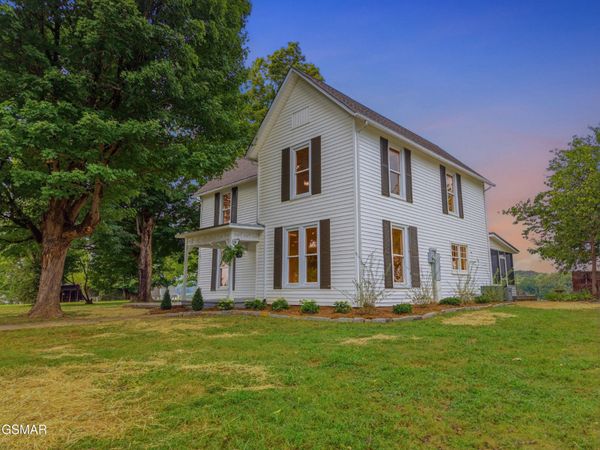 1440 McCleary Bend Road, Sevierville, TN 37876