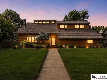 12357 Seward Street, Omaha, NE 68154