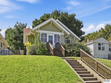 1608 S 55th Terrace, Omaha, NE 68106