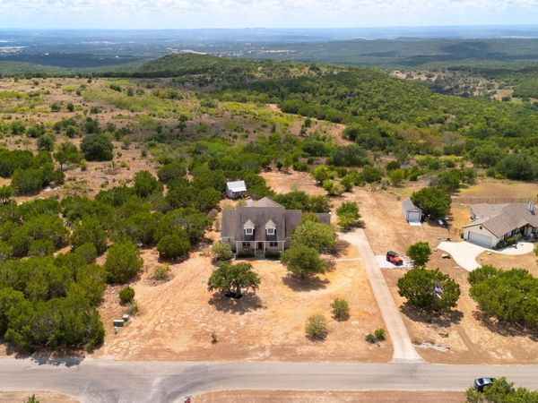 101 Sonora DR, Bertram, TX 78605