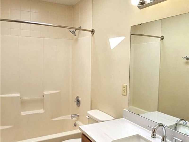 782 Orchard Street, Unit 3, Wadsworth, OH 44281 Photo 12