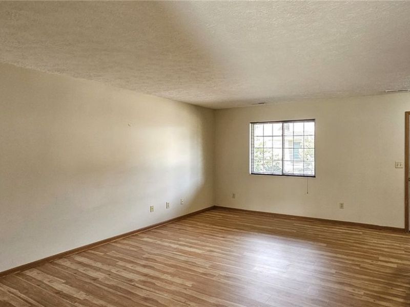 782 Orchard Street, Unit 3, Wadsworth, OH 44281 Photo 3