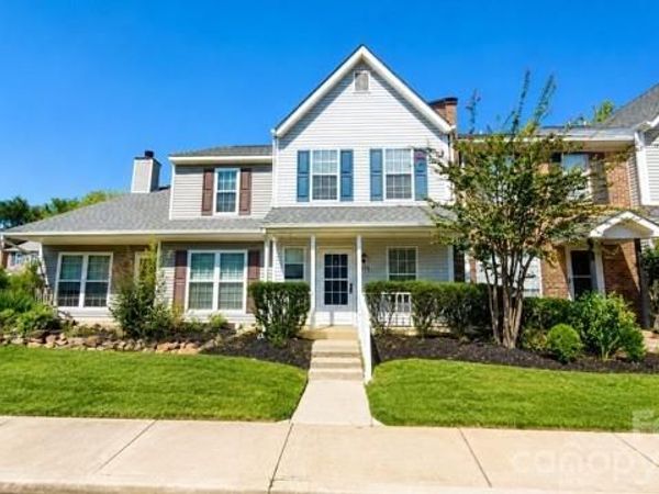 8275 Golf Ridge Drive, Charlotte, NC 28277