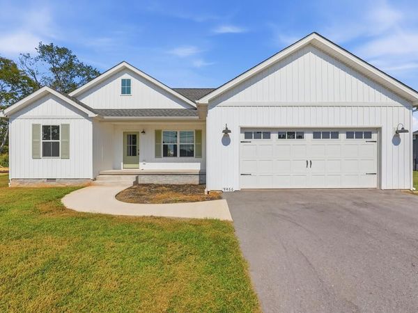 3466 Mcminnville Highway, Sparta, TN 38583