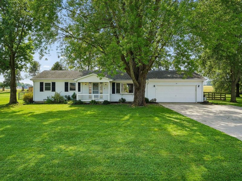 144 Stoney Ridge Drive SW, Pataskala, OH 43062 Photo 1