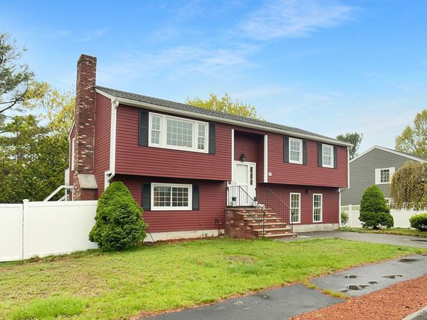 7 Nirvana Dr, Saugus, MA 01906