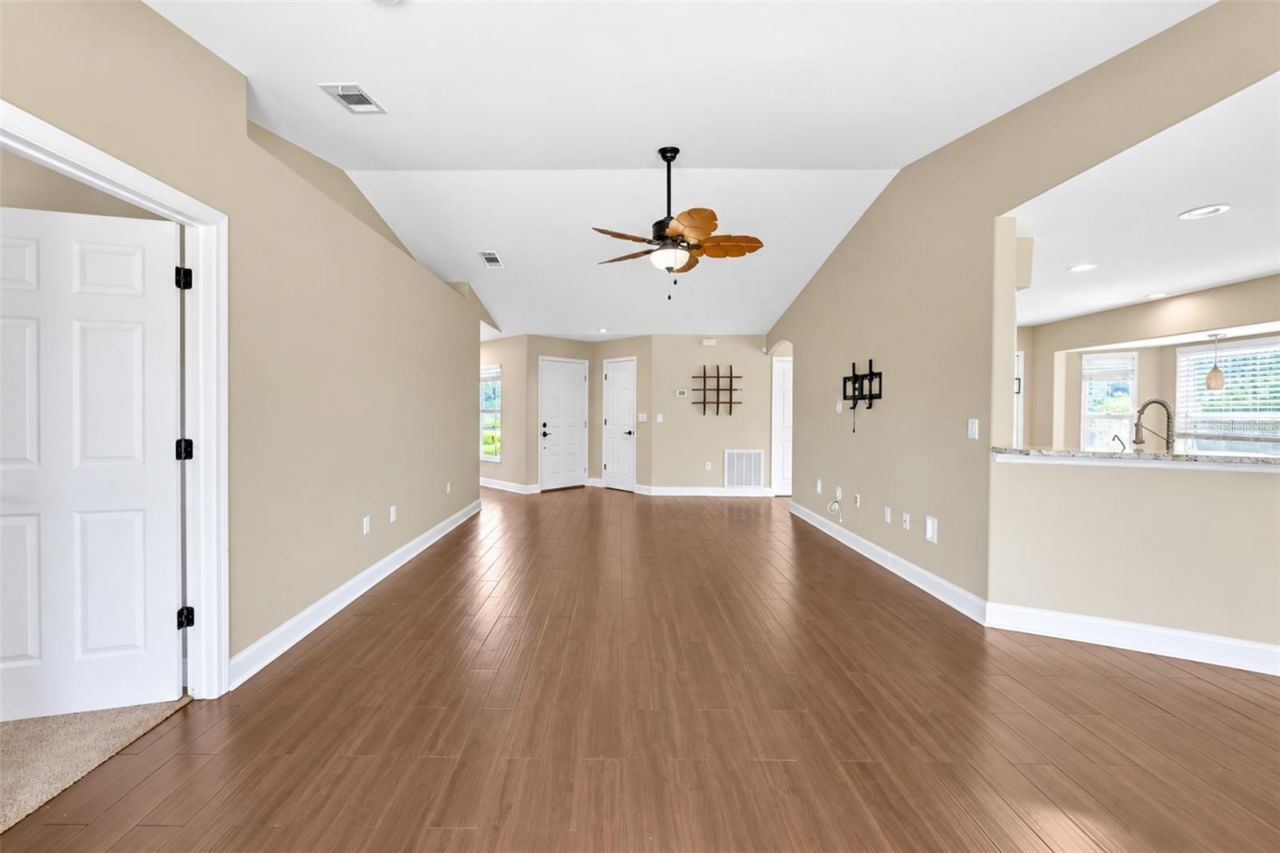 3623 E 62nd Avenue, Bradenton, FL 34203 Photo
