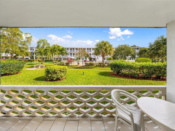 15610 NE 6th Ave, Unit 7D, Miami, FL 33162