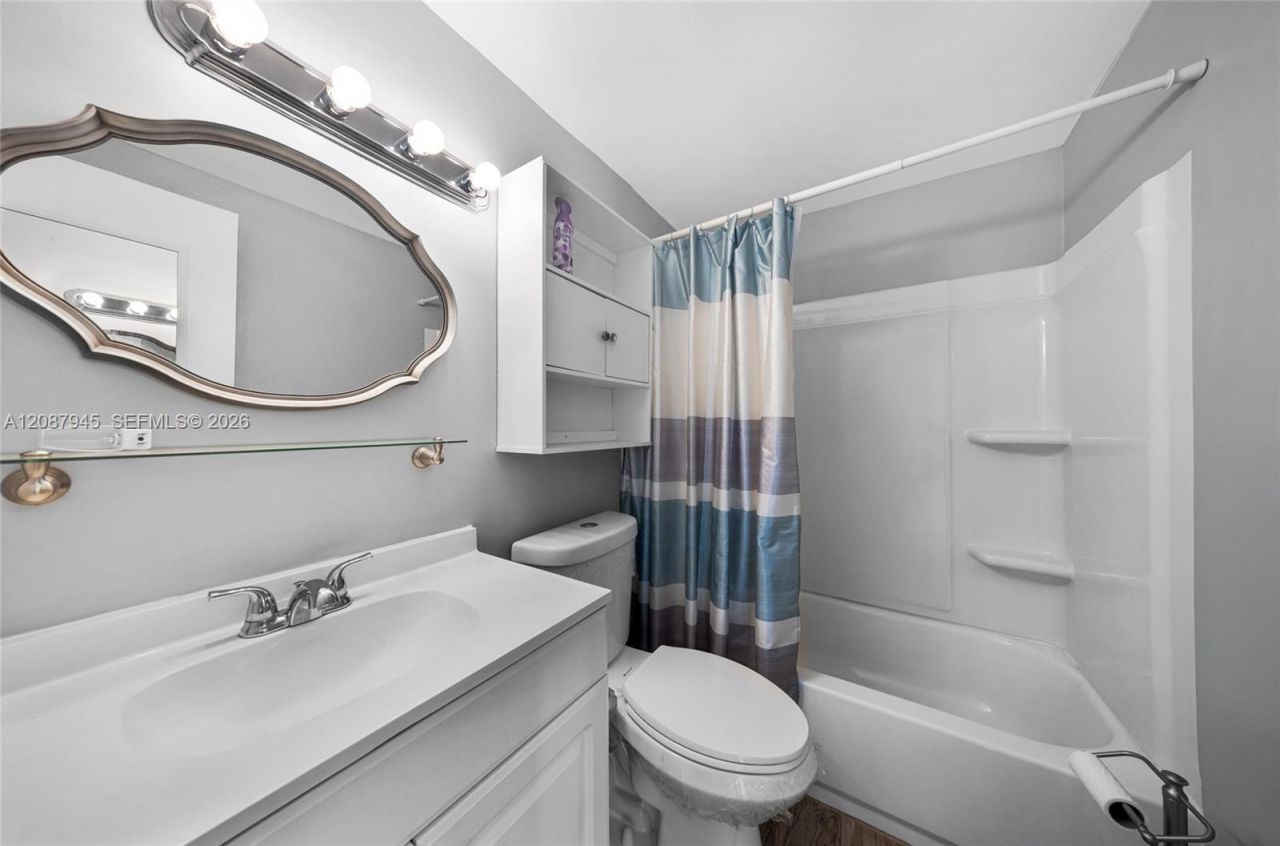 15610 NE 6th Ave, Unit 7D, Miami, FL 33162 Photo