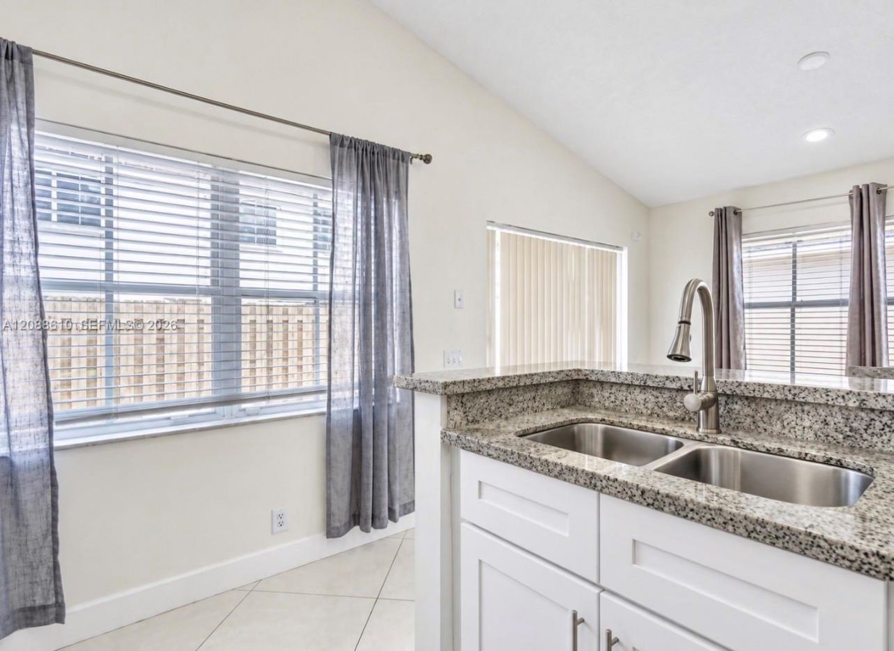 7384 Granada Way, Margate, FL 33063 Photo