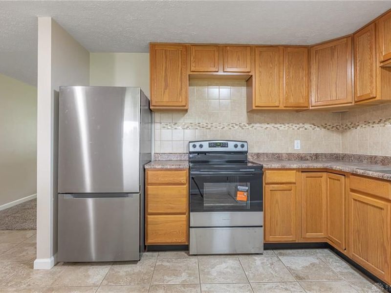 230 Laredo Avenue, Jackson Township, OH 45345 Photo 11