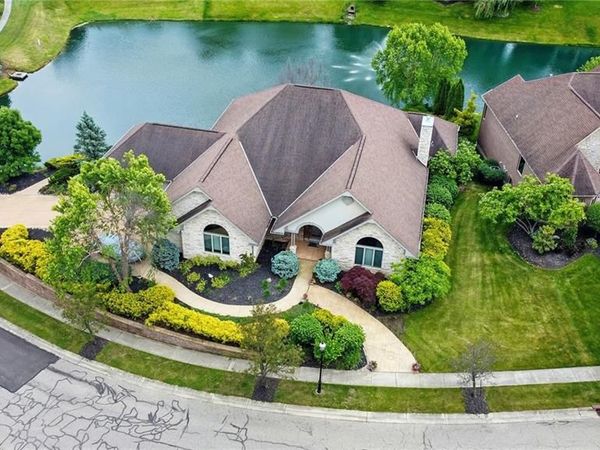 219 Chateau Valley Lane, South Lebanon, OH 45065