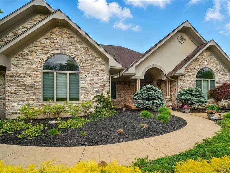 219 Chateau Valley Lane, South Lebanon, OH 45065 Photo 9