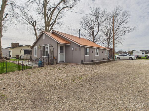 2133 Hollywood Blvd, Emmett, ID 83617