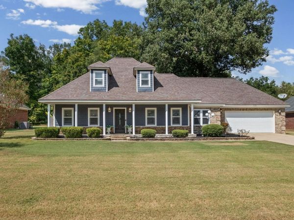 110 MICHELLE DR, Brighton, TN 38011