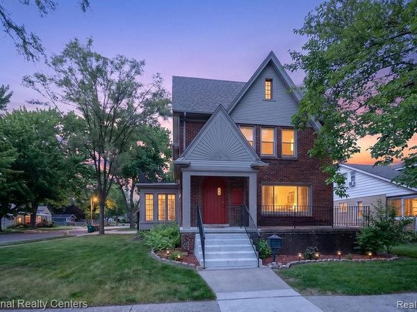 15105 Maplewood Avenue, Eastpointe, Mi 48021