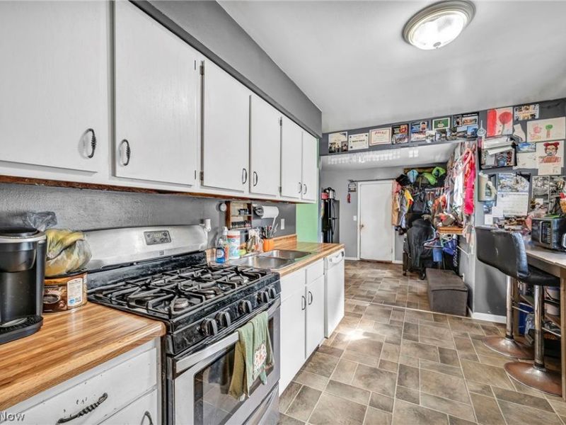 1781 Perth Road , Madison, OH 44057 Photo 10