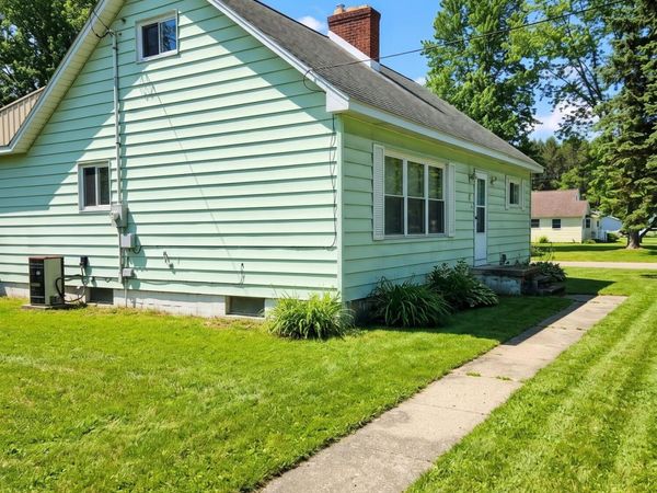 3204 Weigl Road, Saginaw, MI 48609