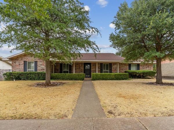 13121 Pennystone Drive , Farmers Branch, TX 75244
