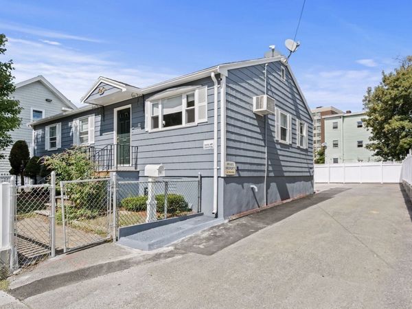 79 Johnson St, Lynn, MA 01902