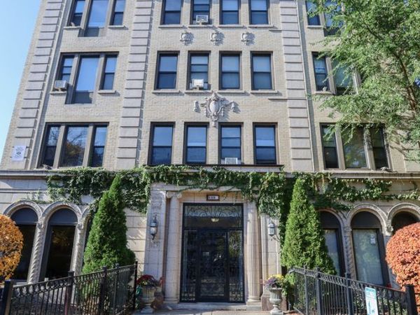 5326 S cornell Avenue , Unit 300, Chicago, IL 60615