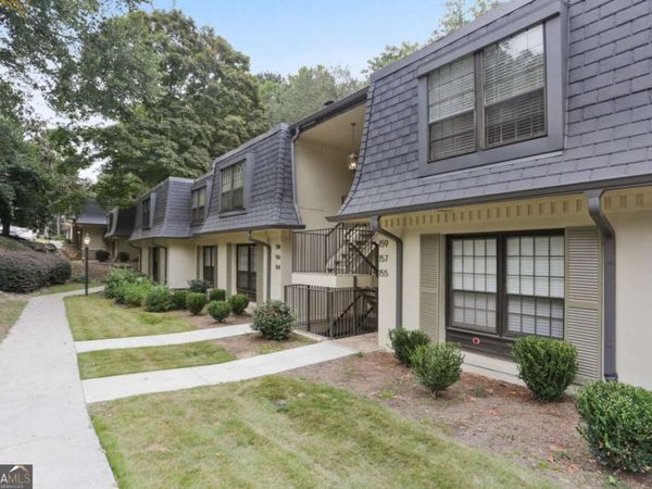 158 Maribeau Square NW, Atlanta, GA 30327