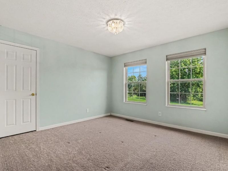 7147 King James Court, Cincinnati, OH 45247 Photo 18