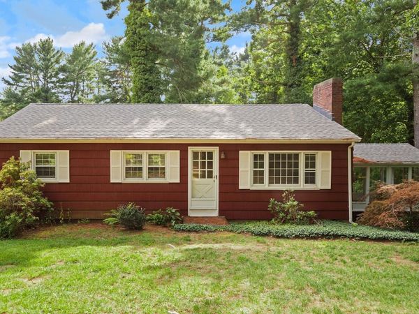 93 Seekonk Street, Norfolk, MA 02056
