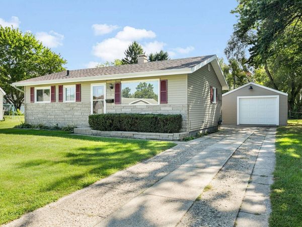 4610 Ridgeway Street, South Bend, IN 46619