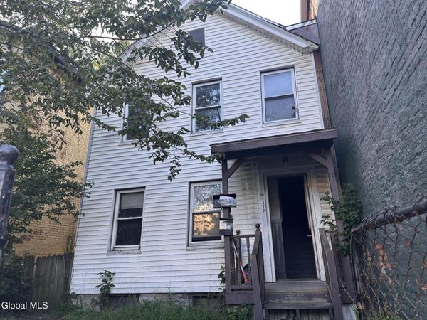329 1st Street, Troy, NY 12180
