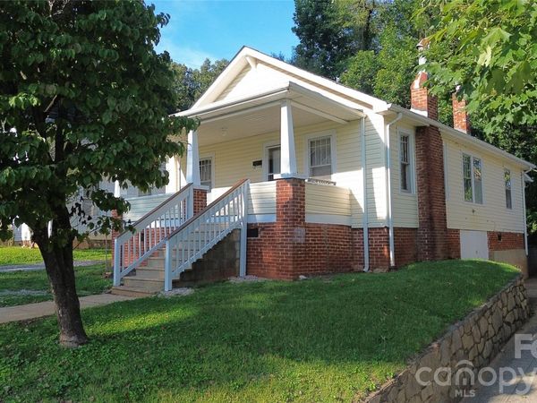 44 Ellis Street, Marion, NC 28752