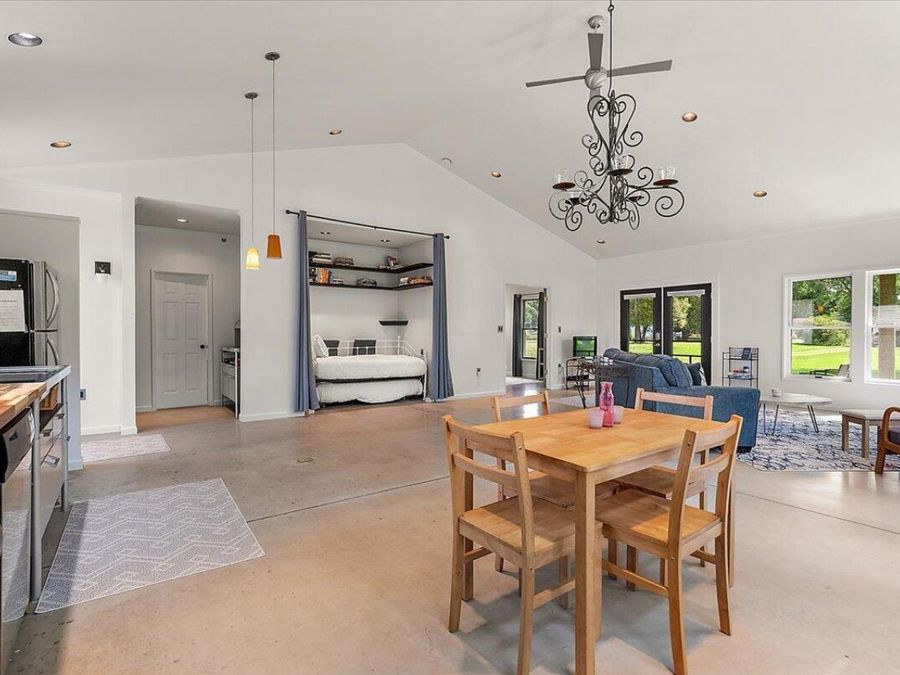Property Image 40
