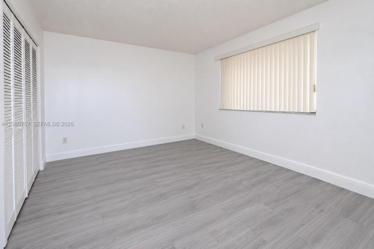 16051 Blatt Blvd, Unit 112, Weston, FL 33326 Photo
