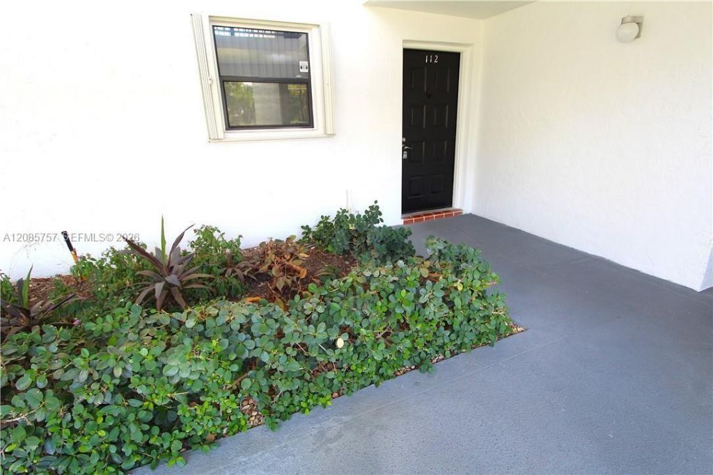 16051 Blatt Blvd, Unit 112, Weston, FL 33326 Photo