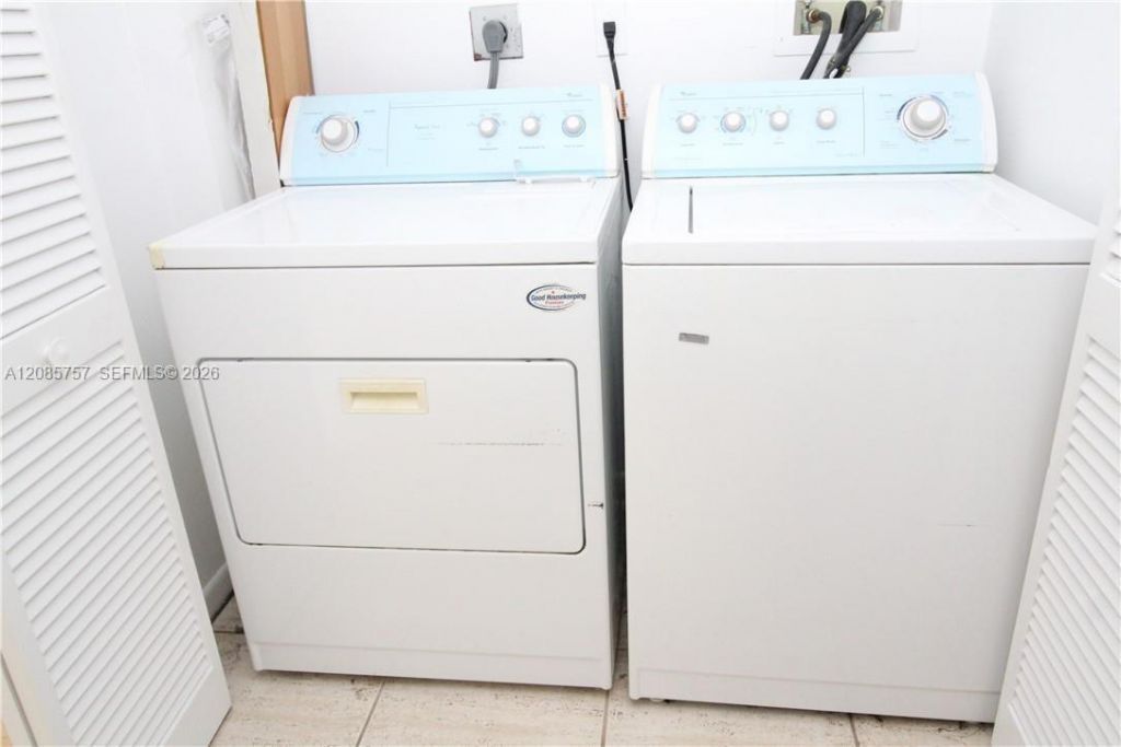16051 Blatt Blvd, Unit 112, Weston, FL 33326 Photo
