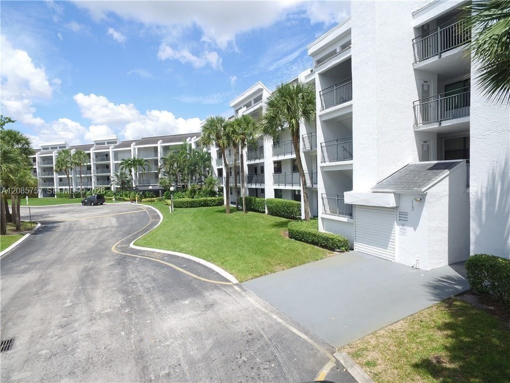 16051 Blatt Blvd, Unit 112, Weston, FL 33326 Photo
